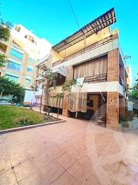 https://aqarmap.com.eg/en/listing/7348659-for-sale-alexandria-al-agamy-lbytsh-bianchiii
