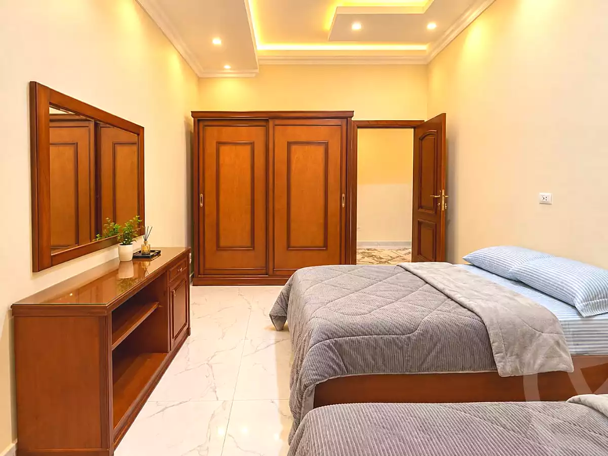 https://aqarmap.com.eg/ar/listing/7348922-for-rent-cairo-6th-of-october-garb-someed-neighborhood-10th-makkah-al-mokarama-st