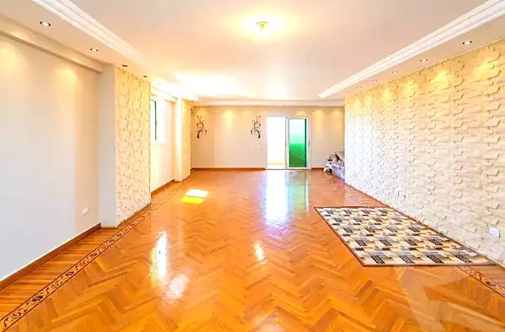 https://aqarmap.com.eg/en/listing/7349606-for-rent-alexandria-stanley-el-geish-rd