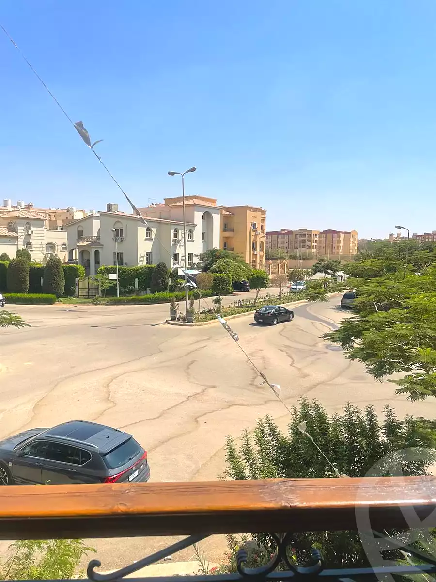 https://aqarmap.com.eg/en/listing/7350325-for-sale-cairo-new-cairo-ganob-el-akadamiya-south-academy-b-taha-hussein-st