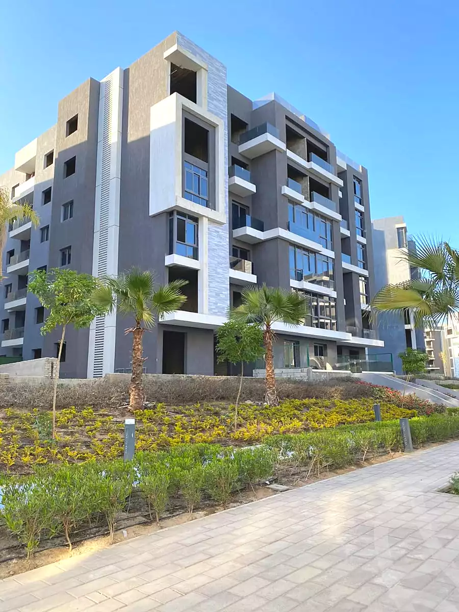 https://aqarmap.com.eg/en/listing/7350336-for-sale-cairo-6th-of-october-hadaeq-october-compounds-sun-capital