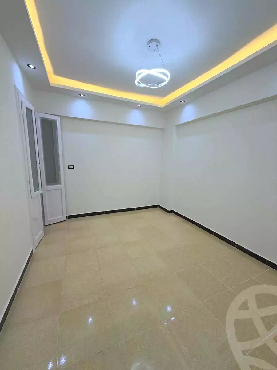 https://aqarmap.com.eg/ar/listing/7350738-for-sale-alexandria-al-agamy-shataa-el-nakheel-street-4