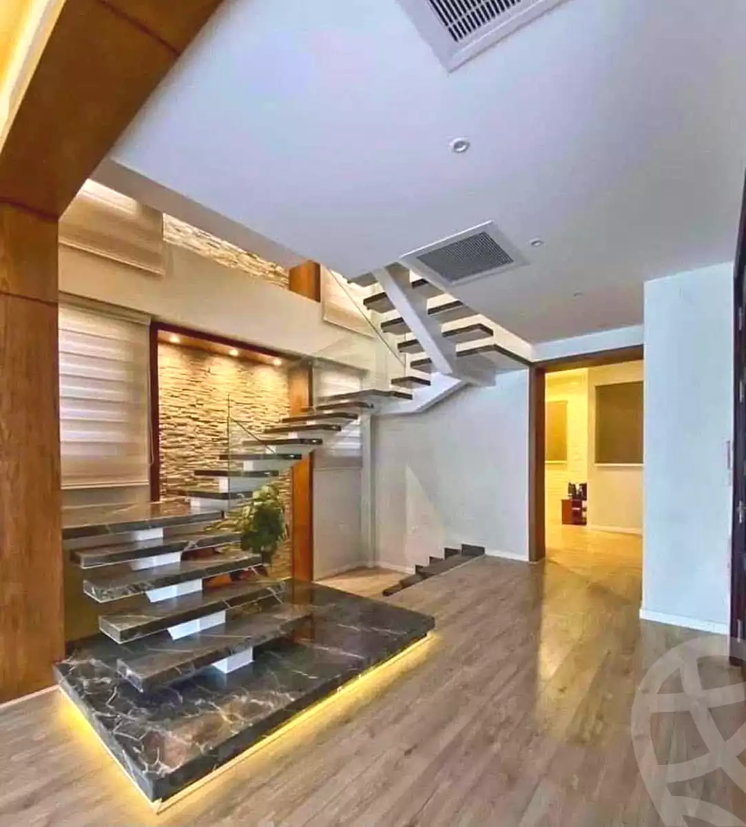 https://aqarmap.com.eg/en/listing/7350882-for-sale-cairo-new-cairo-compounds-sarai-esse-residence-sarai