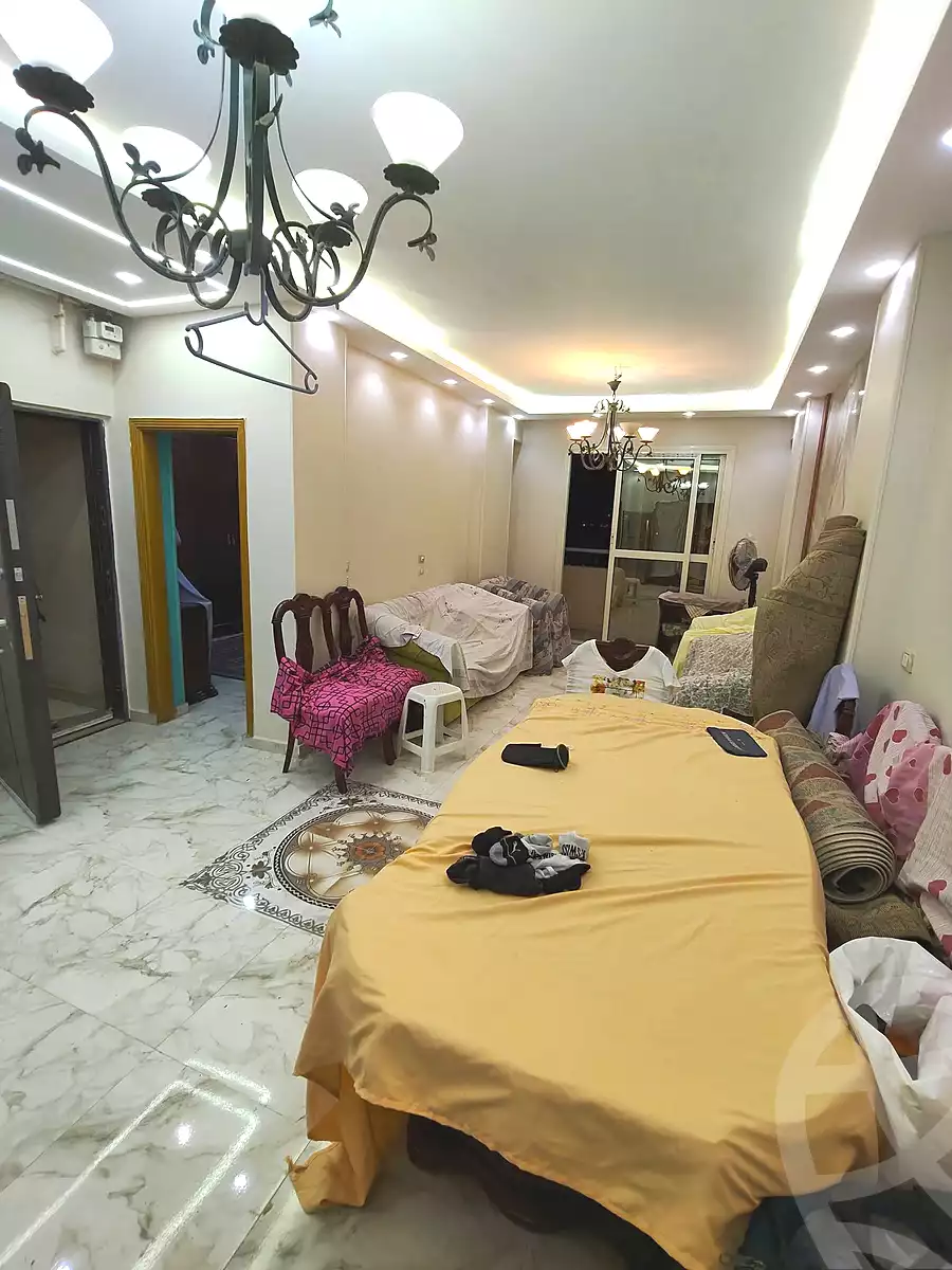 https://aqarmap.com.eg/en/listing/7351030-for-sale-cairo-helwan-hadayek-helwan-nile-corniche-st