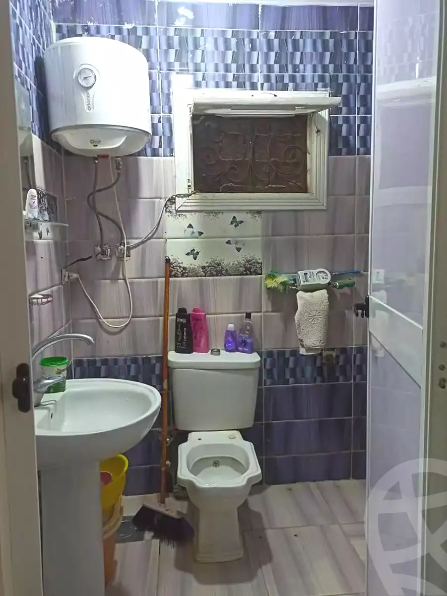 https://aqarmap.com.eg/ar/listing/7352184-for-sale-alexandria-al-agamy-el-hanouvel-yathreb-st