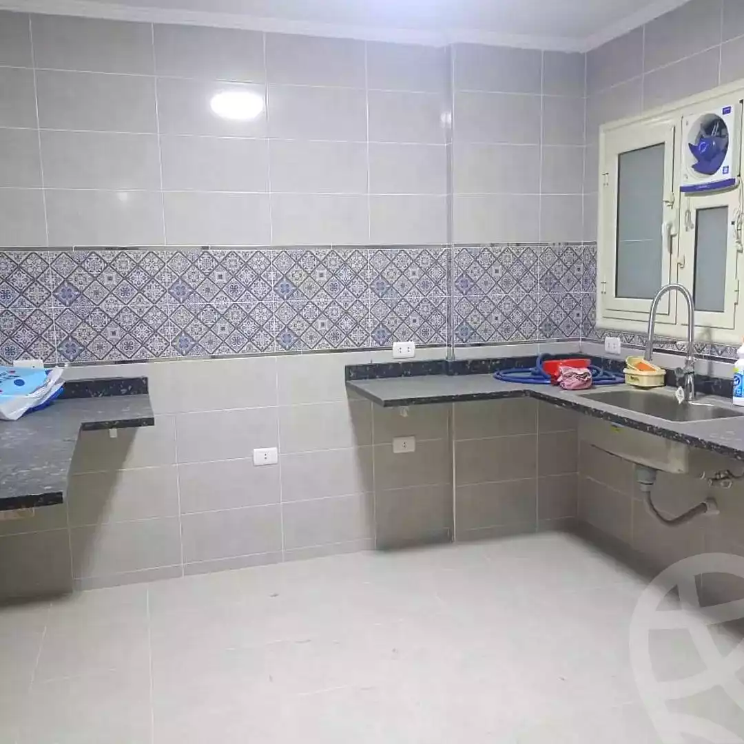 https://aqarmap.com.eg/en/listing/7352193-for-sale-alexandria-lsywf-gamila-city-compound
