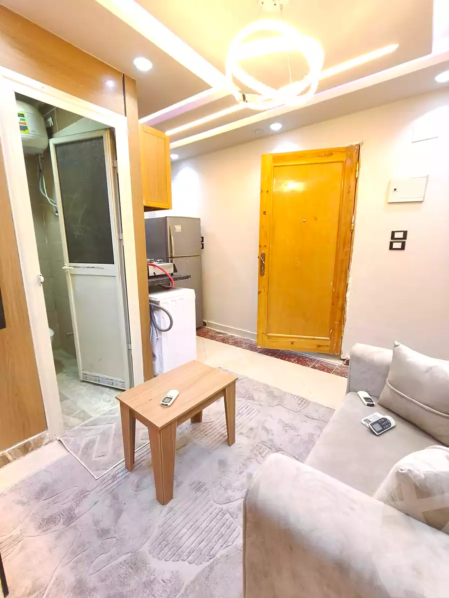 https://aqarmap.com.eg/ar/listing/7352330-for-rent-cairo-6th-of-october-el-ahyaa-neighborhood-2nd-divided-from-al-kafrawei-st