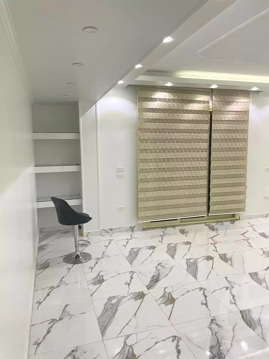 https://aqarmap.com.eg/ar/listing/7352349-for-sale-cairo-6th-of-october-compounds-el-maamoura-compound