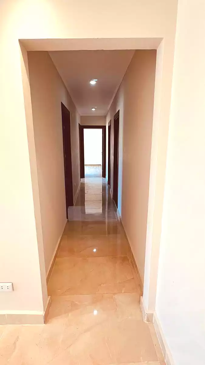 https://aqarmap.com.eg/ar/listing/7352354-for-sale-cairo-6th-of-october-compounds-mountain-view-icity-october-lagoon-beach-park-mountain-view-icity