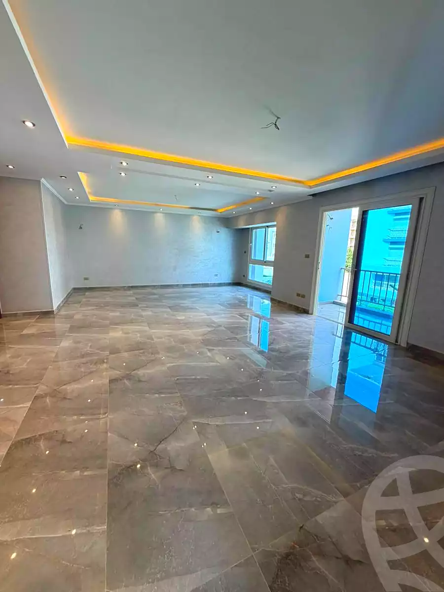 https://aqarmap.com.eg/en/listing/7352413-for-sale-cairo-new-cairo-compounds-mwrd-fq-llttwyr