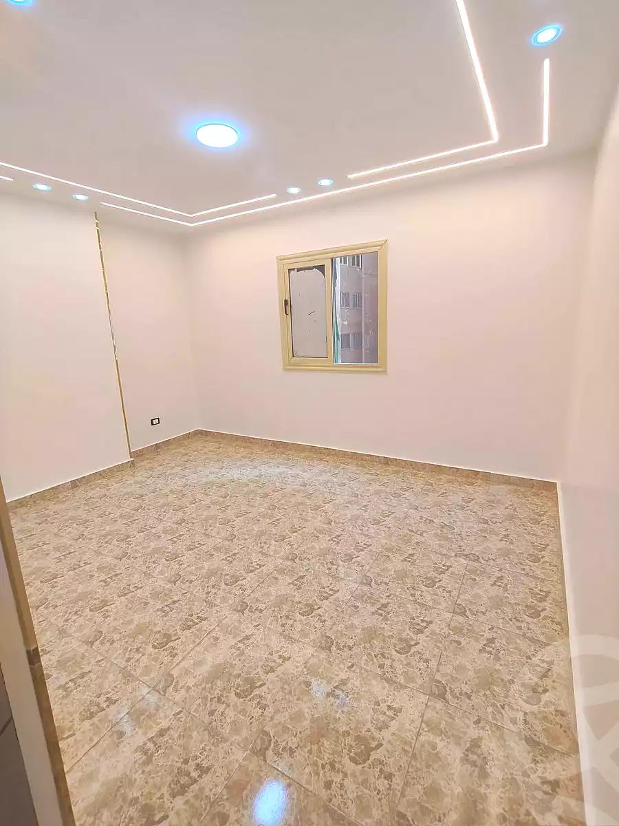 https://aqarmap.com.eg/ar/listing/7352727-for-sale-alexandria-sydy-bshr-sydy-bshr-bhry-shr-khld-bn-lwlyd