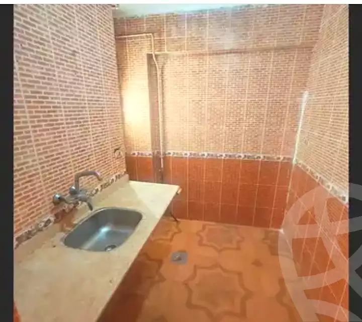 https://aqarmap.com.eg/ar/listing/7353105-for-sale-alexandria-al-agamy-el-hanouvel