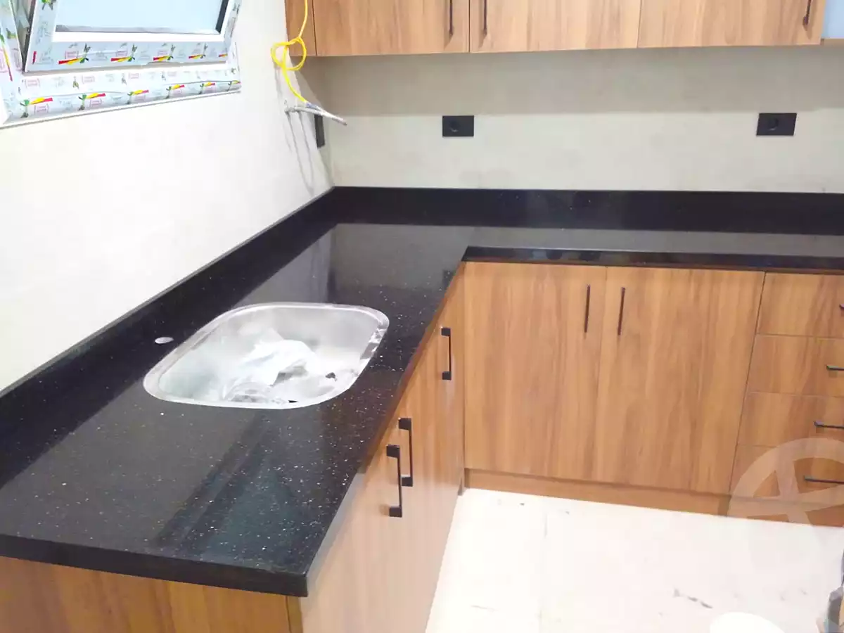 https://aqarmap.com.eg/en/listing/7353291-for-rent-cairo-el-maadi-compounds-rayhanah-plaza