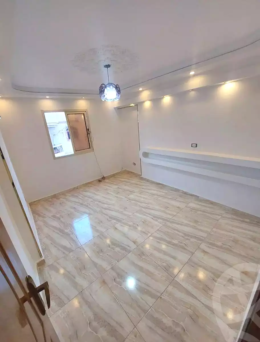 https://aqarmap.com.eg/ar/listing/7353423-for-sale-alexandria-sydy-bshr-sydy-bshr-bhry-el-shaikh-hussein-soliman-18-st