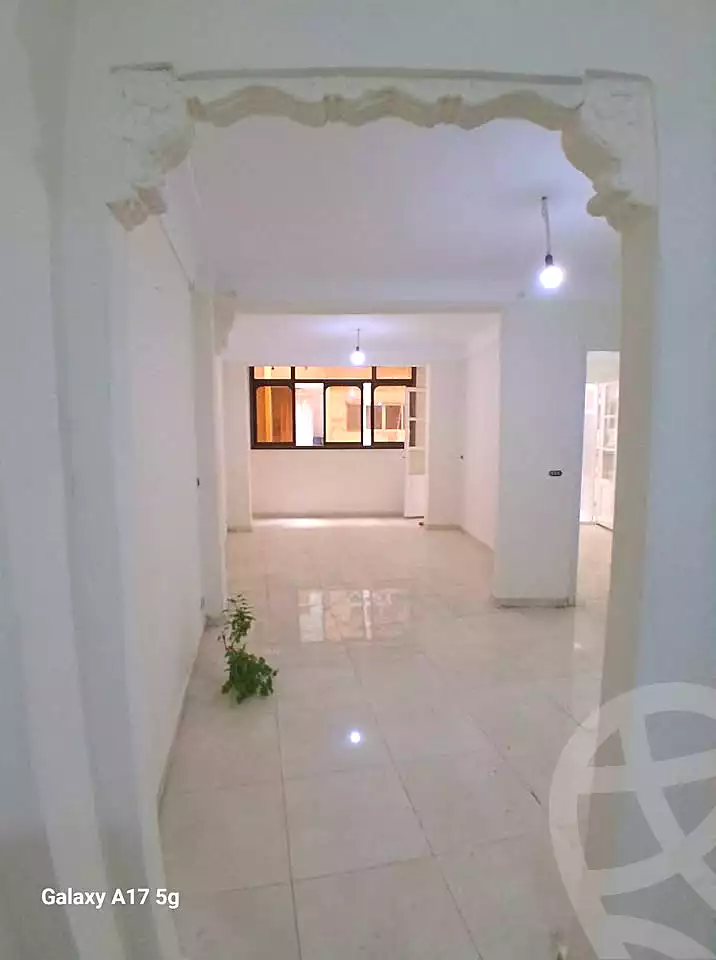 https://aqarmap.com.eg/ar/listing/7353481-for-rent-alexandria-el-asafra-shr-jml-bd-lnsr