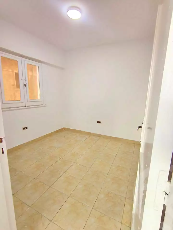 https://aqarmap.com.eg/ar/listing/7354049-for-sale-alexandria-al-agamy-shataa-el-nakheel