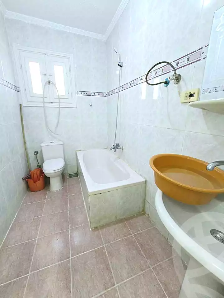 https://aqarmap.com.eg/ar/listing/7354054-for-sale-alexandria-al-agamy-shataa-el-nakheel