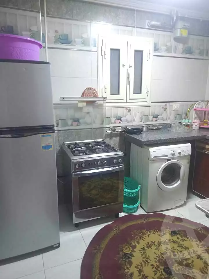 https://aqarmap.com.eg/ar/listing/7354473-for-sale-alexandria-el-asafra-shr-45