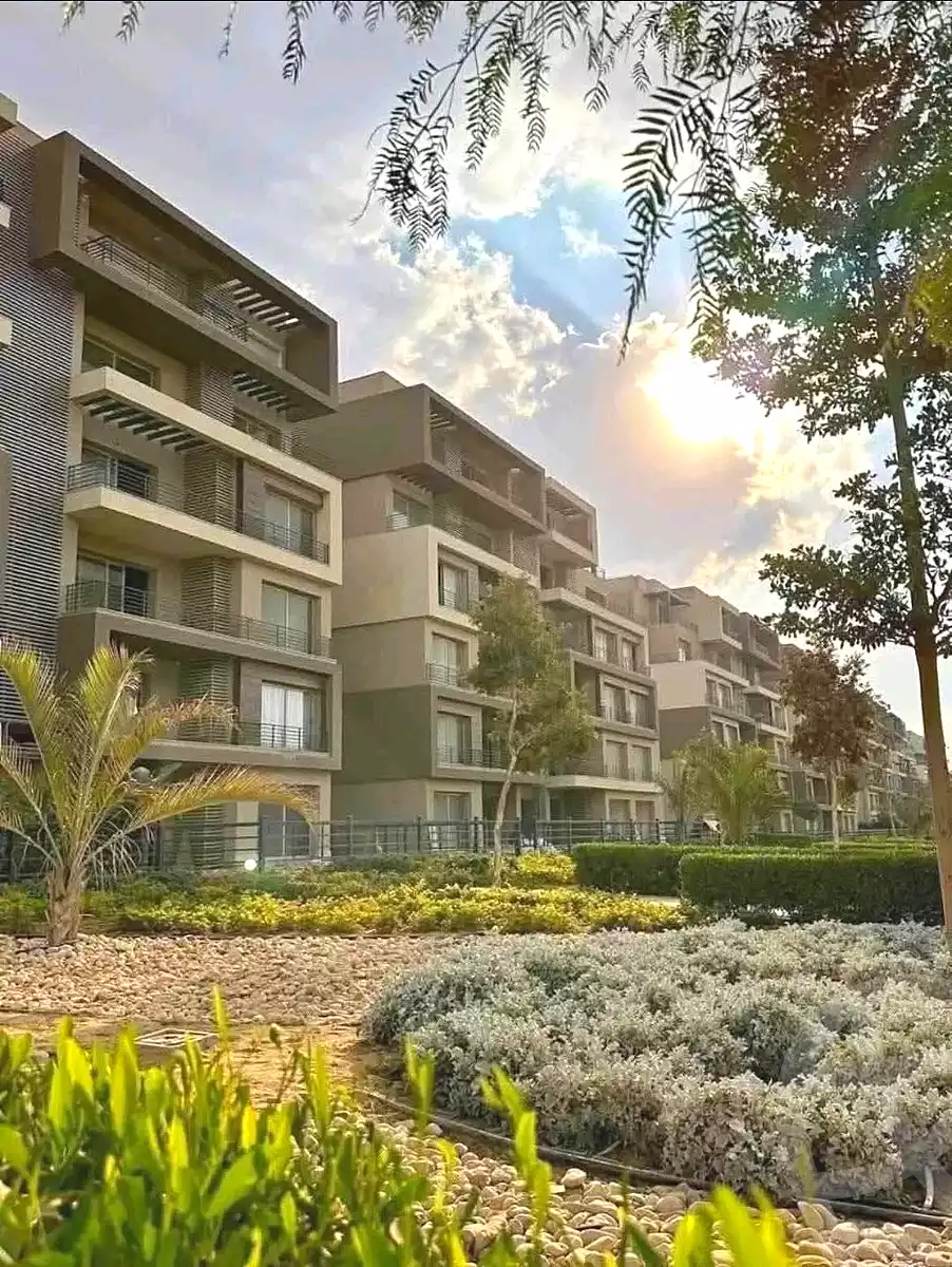 https://aqarmap.com.eg/en/listing/7354542-for-sale-cairo-new-cairo-compounds-blm-hylz-nyw-kyrw