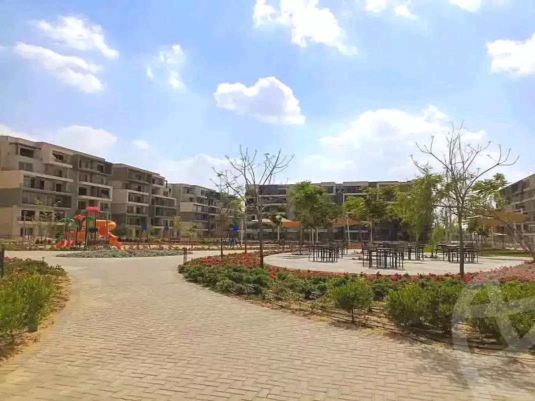 https://aqarmap.com.eg/ar/listing/7354545-for-sale-cairo-new-cairo-compounds-blm-hylz-nyw-kyrw