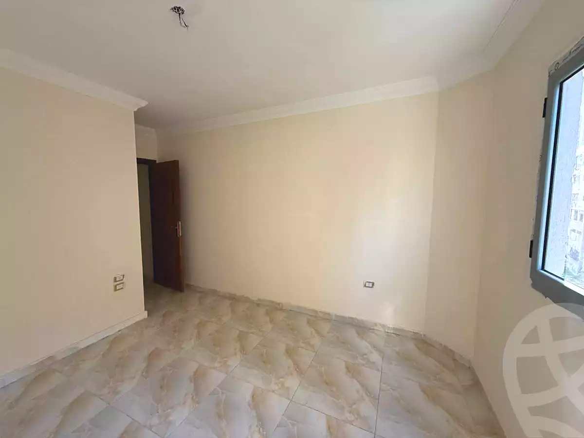https://aqarmap.com.eg/en/listing/7354588-for-sale-alexandria-moharram-bey