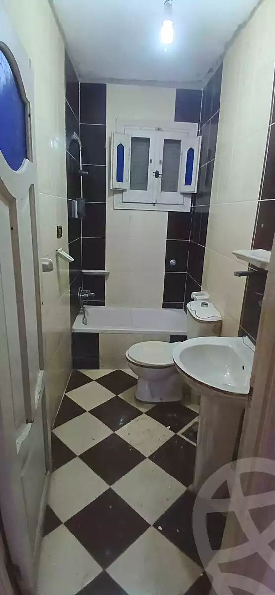 https://aqarmap.com.eg/ar/listing/7354818-for-sale-alexandria-al-agamy-el-hanouvel