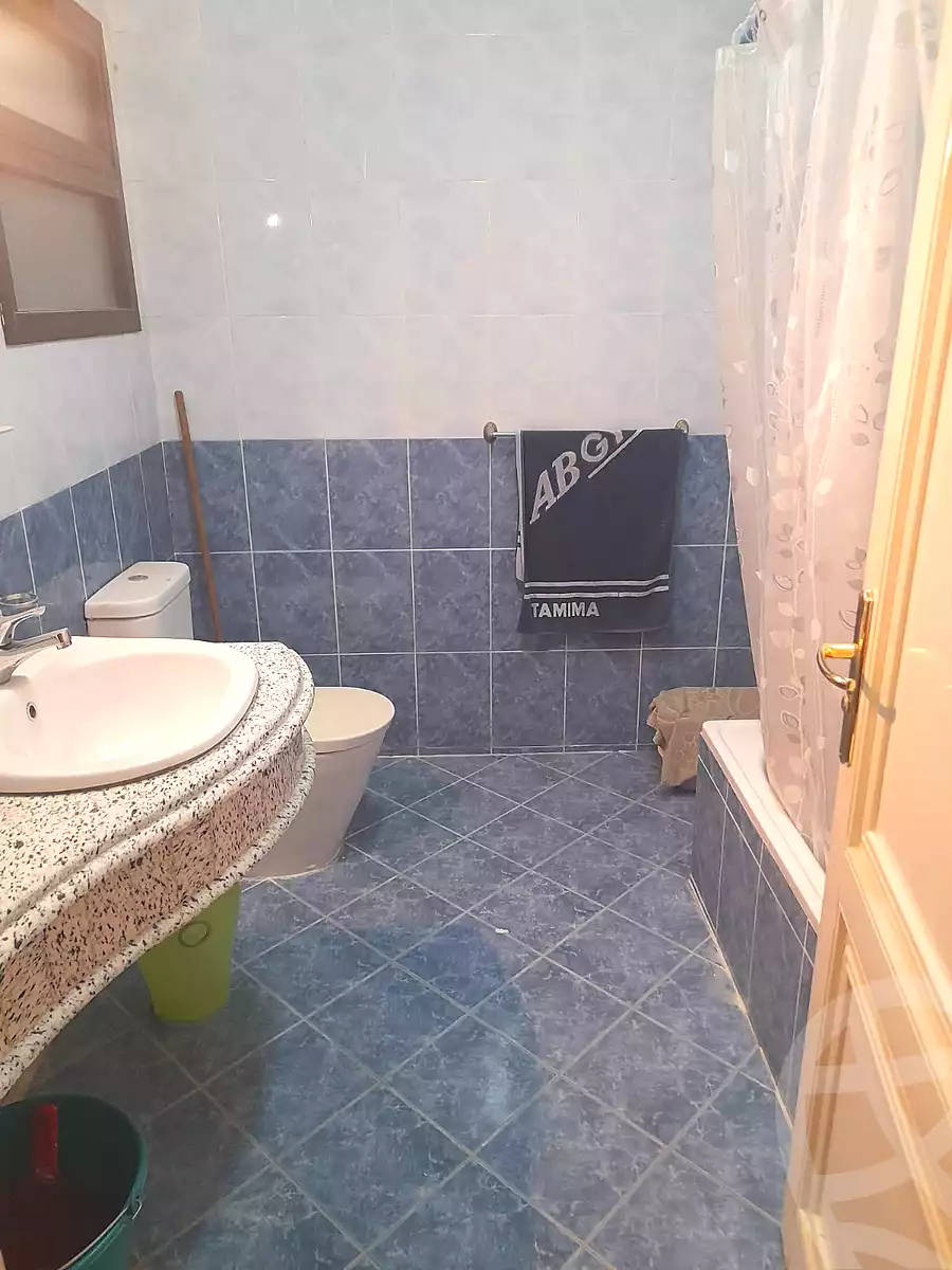 https://aqarmap.com.eg/ar/listing/7354838-for-rent-cairo-6th-of-october-el-hay-el-motamyz-el-motamayez-neighborhood-abdallah-al-nadim-al-zohour-st