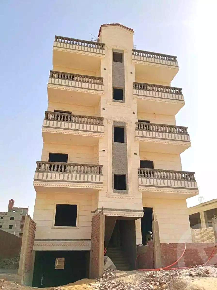 https://aqarmap.com.eg/en/listing/7354933-for-sale-cairo-6th-of-october-hadaeq-october-golden-square