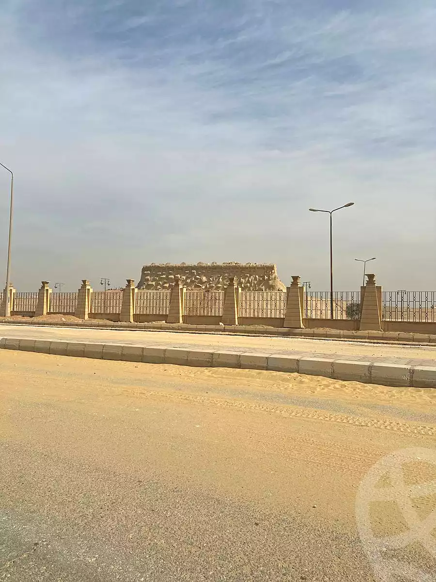 https://aqarmap.com.eg/en/listing/7354933-for-sale-cairo-6th-of-october-hadaeq-october-golden-square
