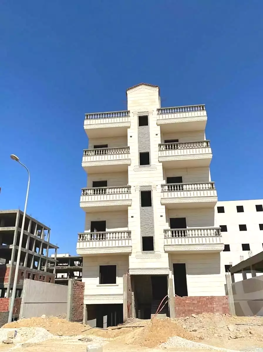 https://aqarmap.com.eg/ar/listing/7355010-for-sale-cairo-6th-of-october-hadaeq-october-golden-square
