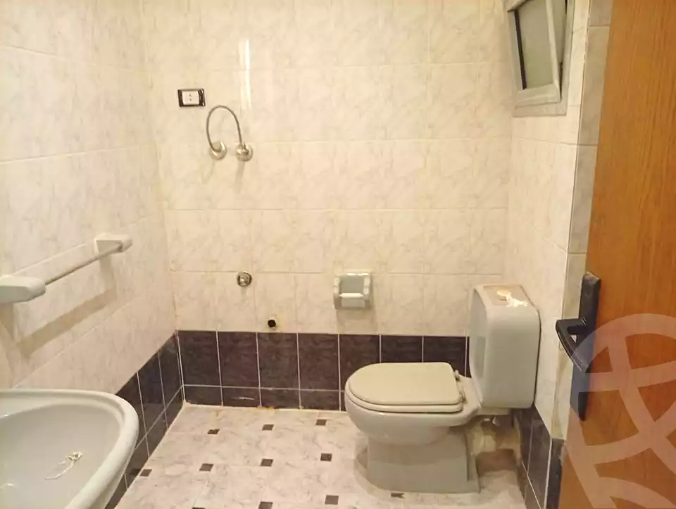 https://aqarmap.com.eg/en/listing/7355099-for-rent-alexandria-al-agamy-el-kilo-21