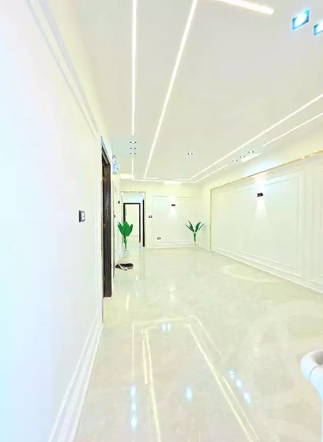 https://aqarmap.com.eg/ar/listing/7355240-for-sale-alexandria-miami-shr-jml-bd-lnsr