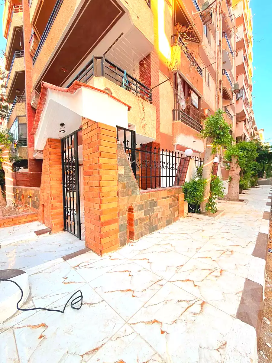 https://aqarmap.com.eg/ar/listing/7355446-for-sale-alexandria-al-agamy-el-kilo-21