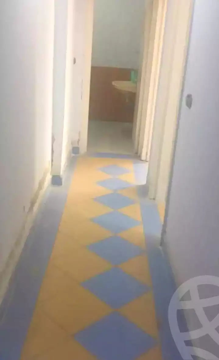 https://aqarmap.com.eg/en/listing/7356043-for-sale-alexandria-lauran