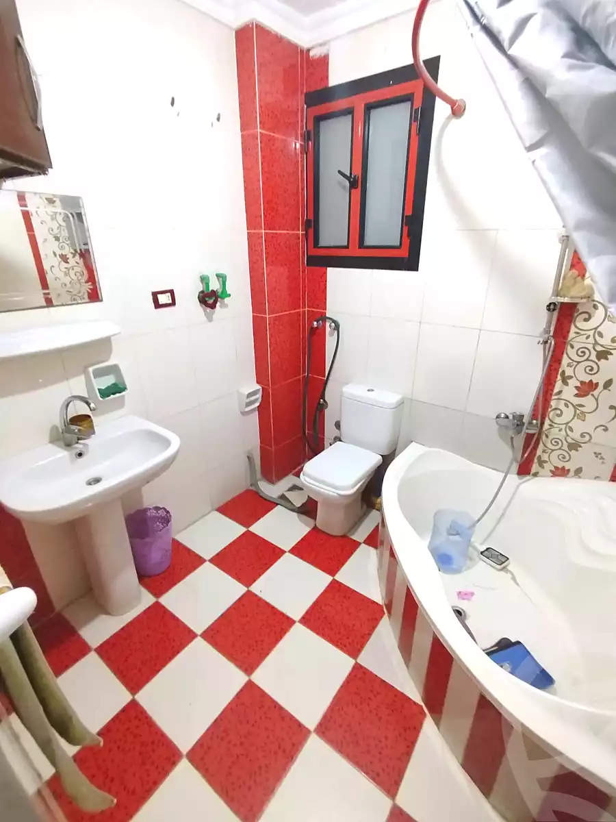 https://aqarmap.com.eg/ar/listing/7356062-for-sale-alexandria-lsywf-el-falki