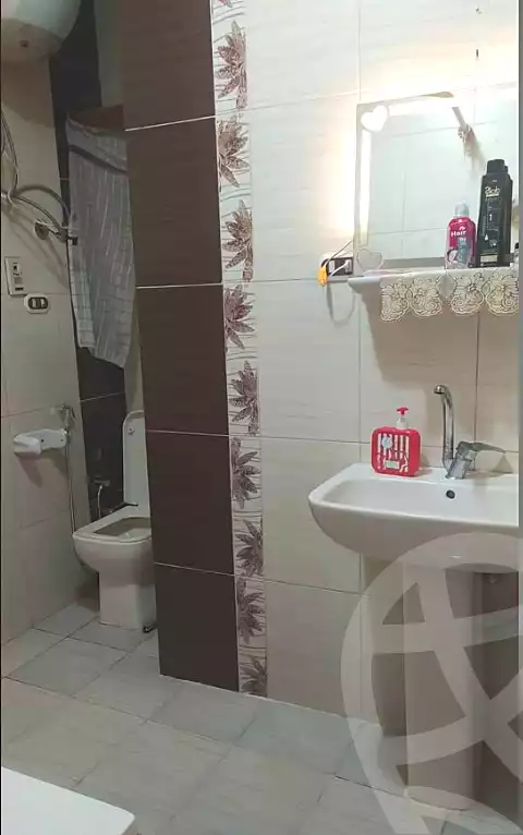 https://aqarmap.com.eg/ar/listing/7174661-for-sale-alexandria-al-agamy-el-hanouvel-amr-ibn-el-aas-st