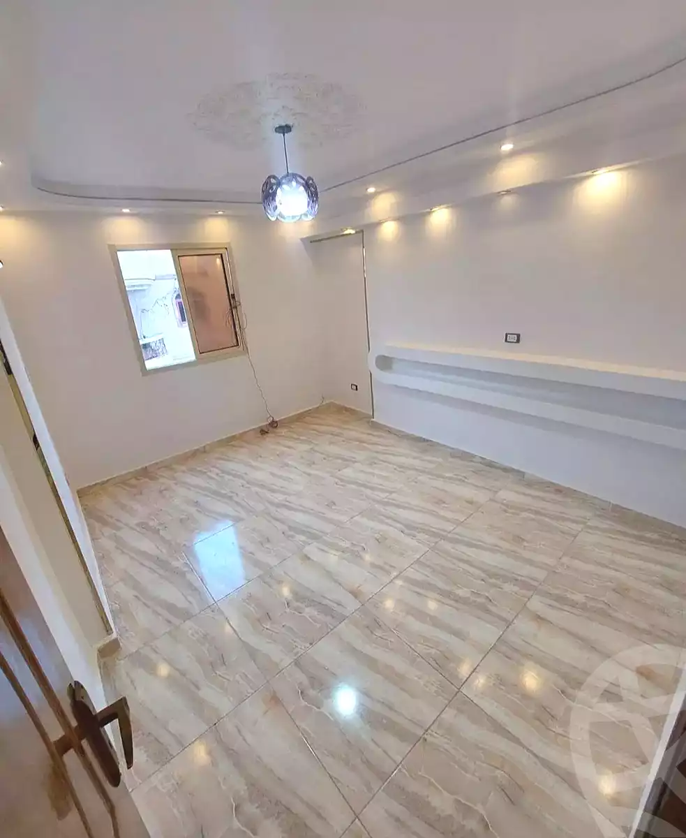 https://aqarmap.com.eg/ar/listing/7356561-for-sale-alexandria-sydy-bshr-sydy-bshr-bhry-mohammed-youssef-ghaly-st