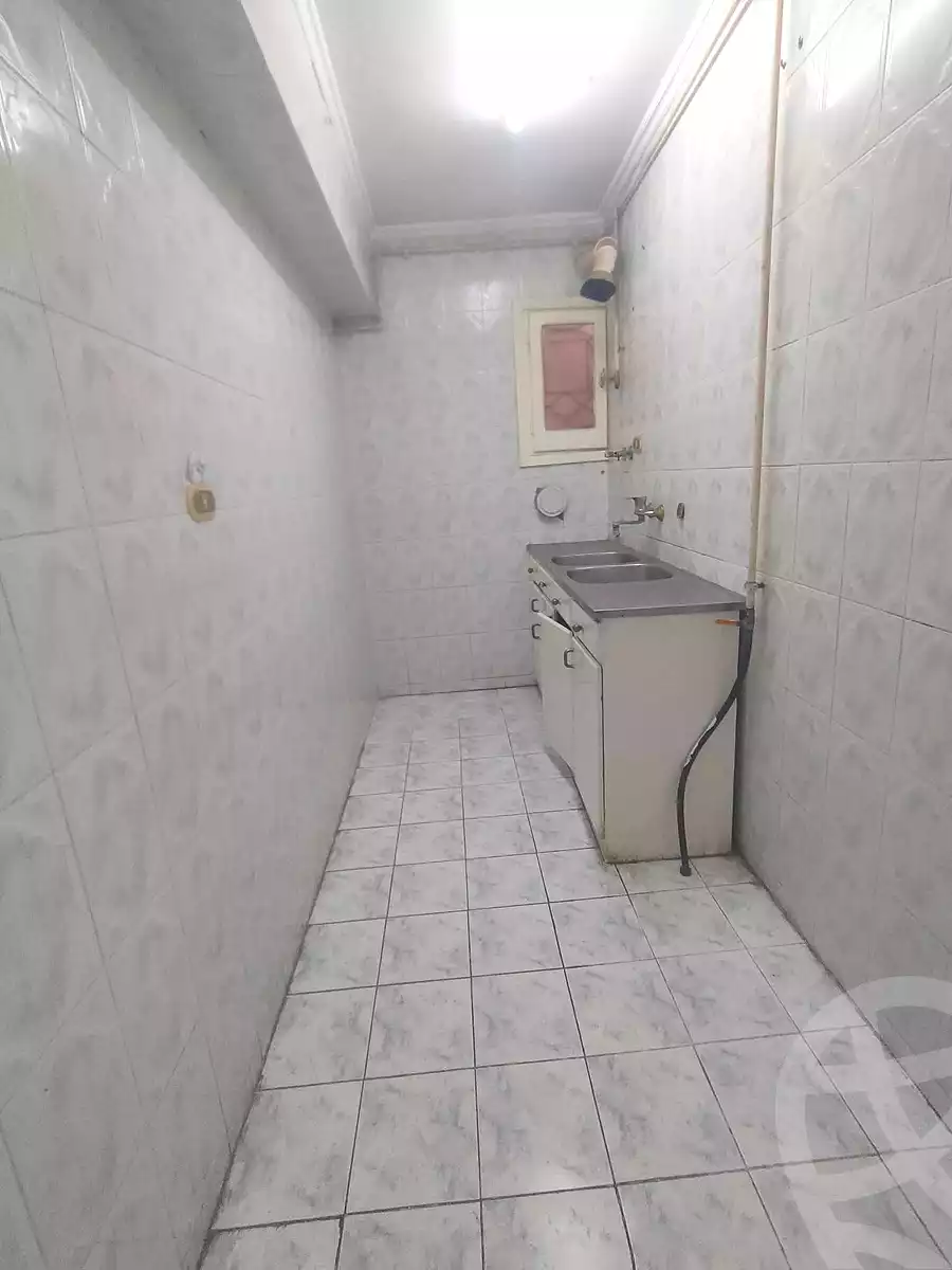 https://aqarmap.com.eg/en/listing/7356662-for-rent-alexandria-el-mandara-alex-el-mandara-bahri-sidi-kamal-st