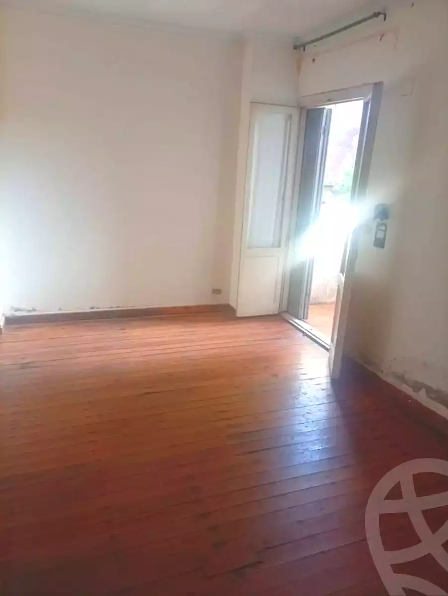 https://aqarmap.com.eg/ar/listing/7356822-for-sale-alexandria-moharram-bey-tryq-qn-lswys