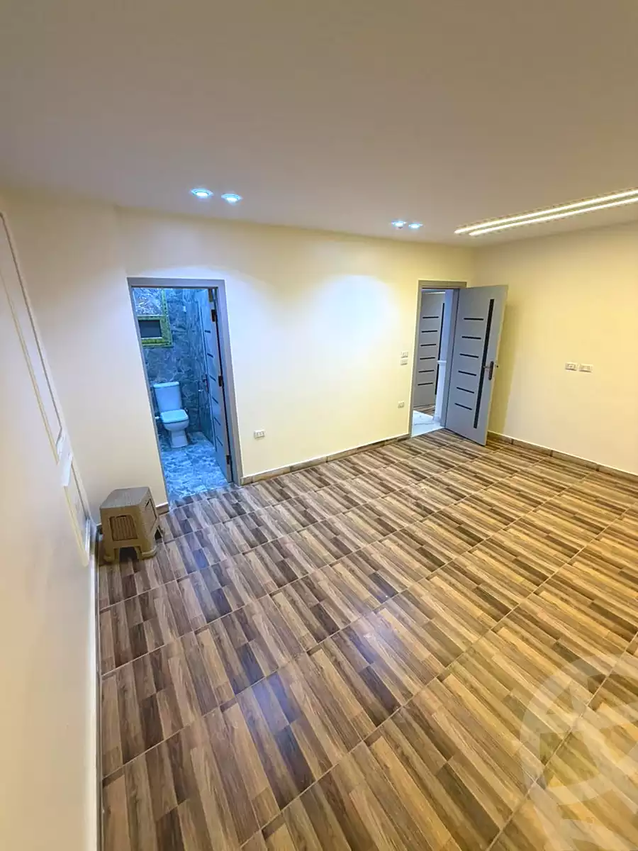 https://aqarmap.com.eg/en/listing/7356965-for-sale-cairo-6th-of-october-el-ahyaa-neighborhood-3rd-al-hay-al-thalith-st