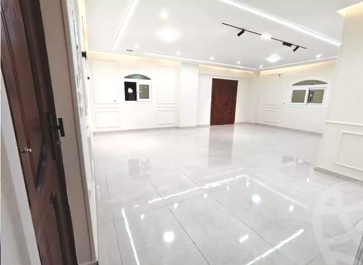 https://aqarmap.com.eg/ar/listing/7357042-for-sale-cairo-6th-of-october-hadaeq-october-compounds-el-fardoos-city