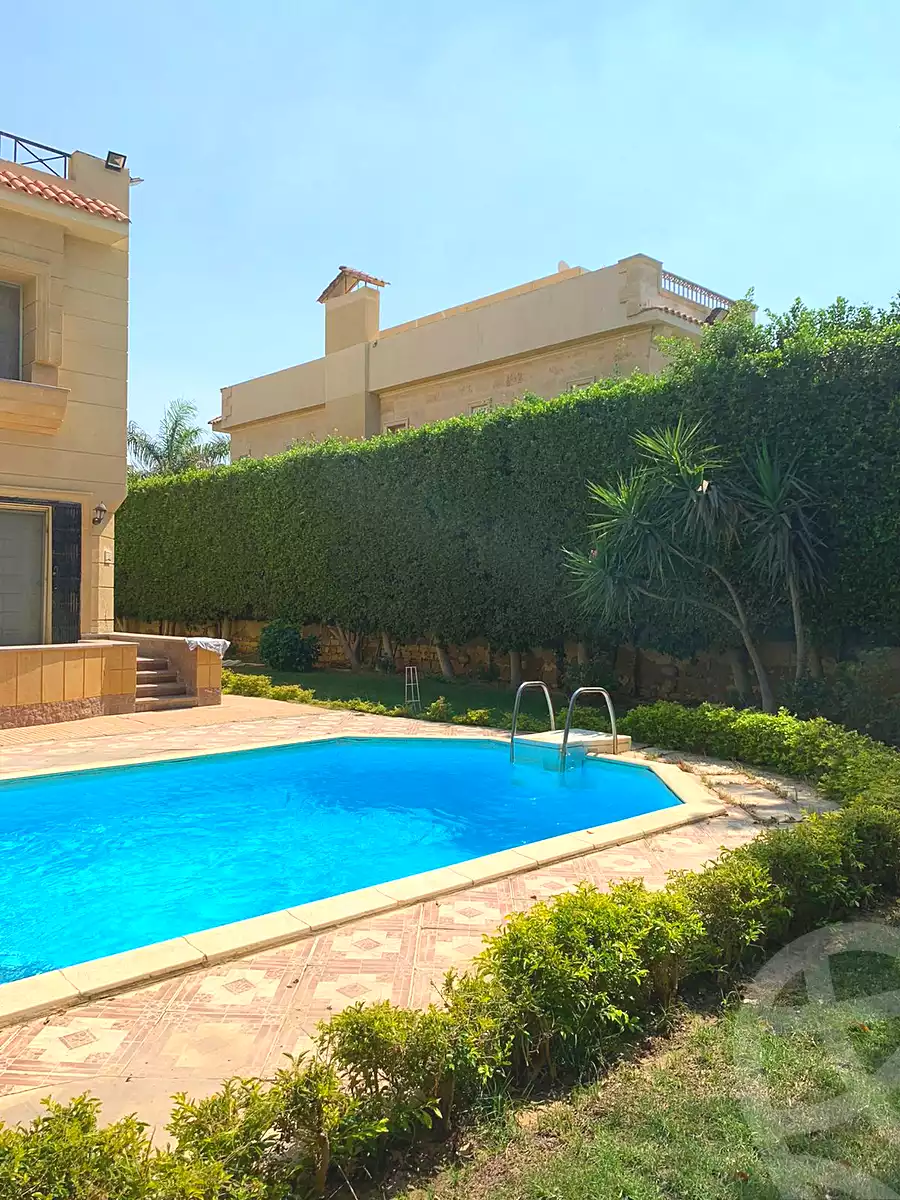 https://aqarmap.com.eg/en/listing/7357247-for-sale-cairo-el-shorouk-compounds-el-shorouk-2000