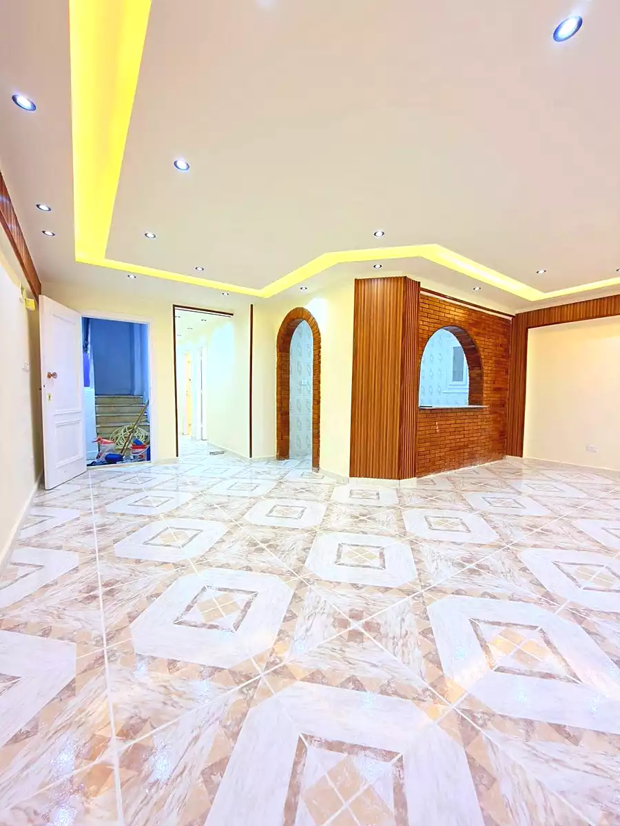 https://aqarmap.com.eg/ar/listing/7358268-for-sale-alexandria-al-agamy-shataa-el-nakheel