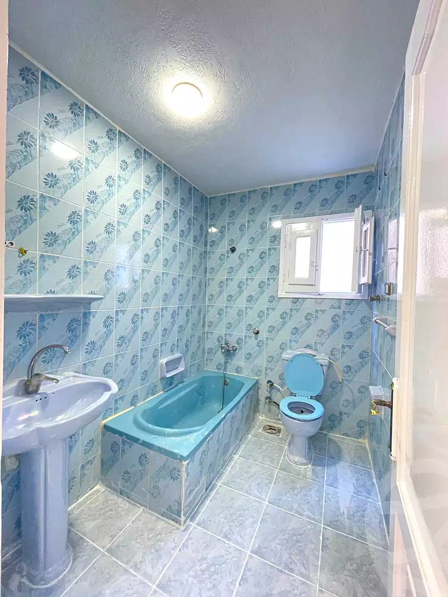 https://aqarmap.com.eg/ar/listing/7358431-for-sale-alexandria-al-agamy-shataa-el-nakheel