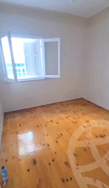 https://aqarmap.com.eg/en/listing/7358553-for-sale-alexandria-camp-cesar