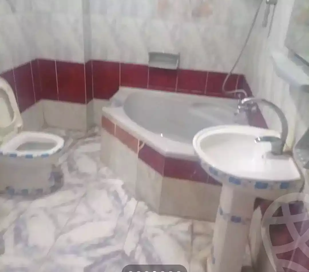https://aqarmap.com.eg/en/listing/7358566-for-sale-alexandria-moharram-bey-tryq-qn-lswys