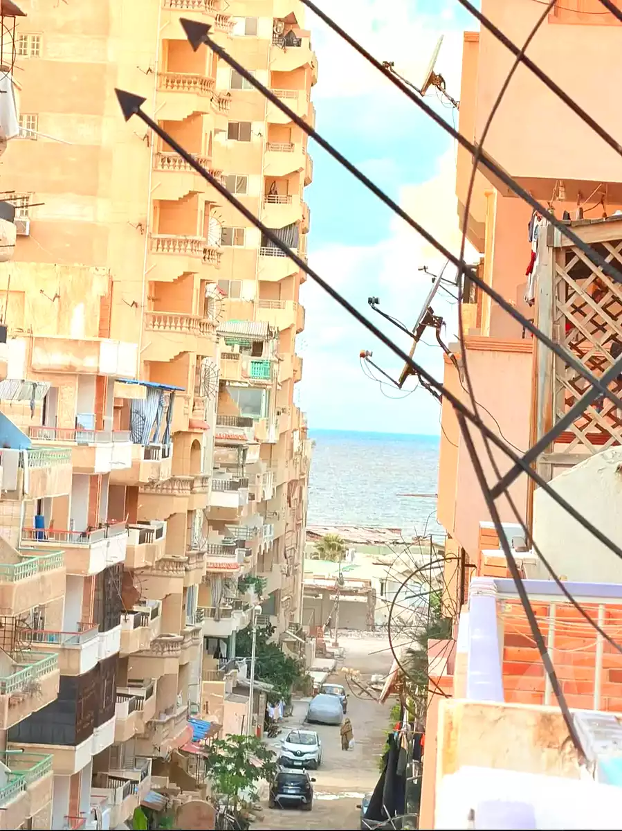 https://aqarmap.com.eg/ar/listing/7359189-for-sale-alexandria-al-agamy-shataa-el-nakheel