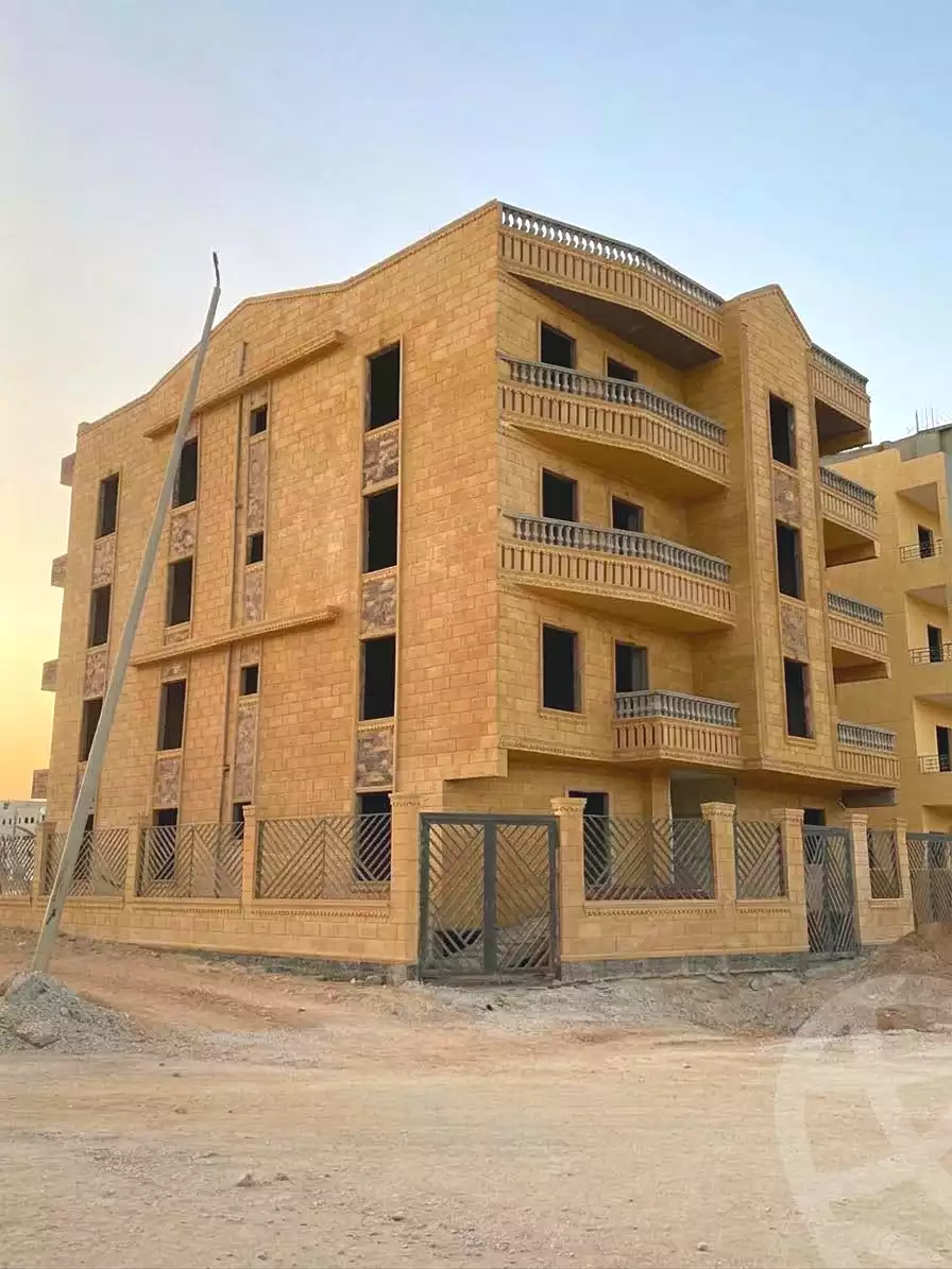 https://aqarmap.com.eg/ar/listing/7360222-for-sale-cairo-6th-of-october-hadaeq-october-golden-square