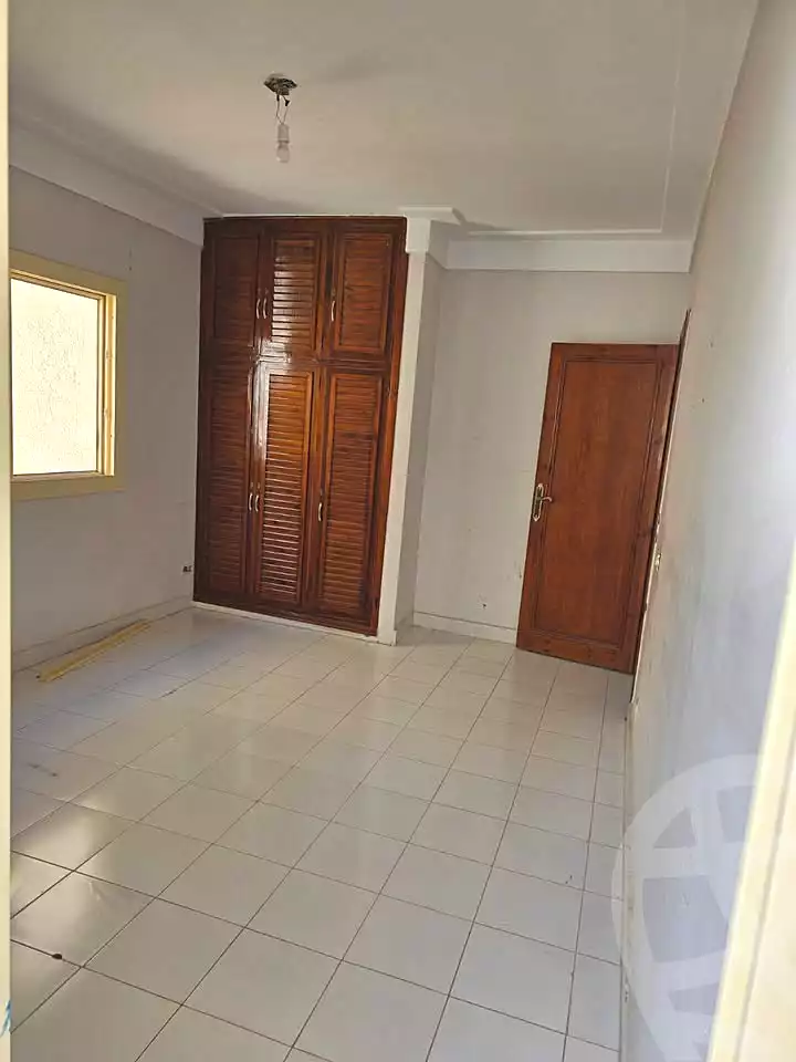 https://aqarmap.com.eg/ar/listing/7360857-for-sale-alexandria-al-agamy-lbytsh-bianchiii-el-bashwat-st