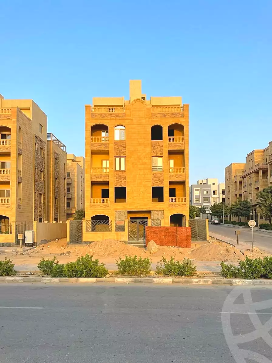 https://aqarmap.com.eg/ar/listing/7361657-for-sale-cairo-6th-of-october-hadaeq-october-golden-square